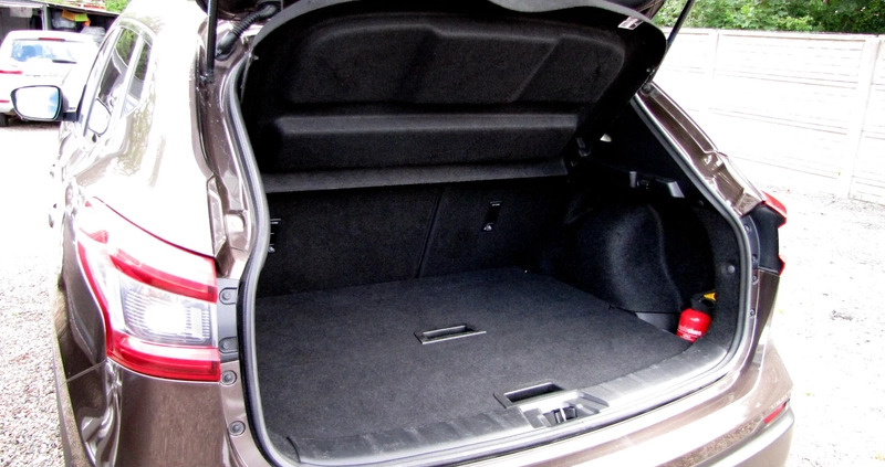 Nissan Qashqai cena 68999 przebieg: 186669, rok produkcji 2018 z Chełm małe 154